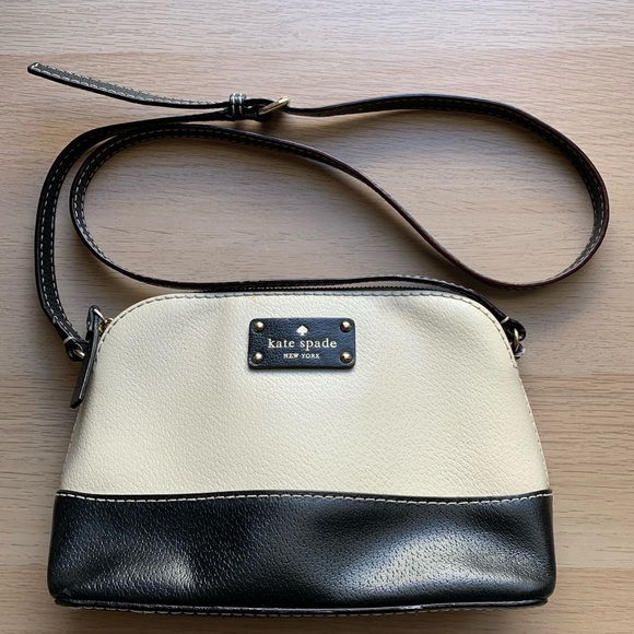 Black and Cream Kate Spade crossbody bag - Picture 2 of 4